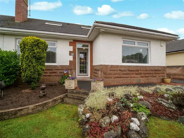 Photo 2 — Eglinton Crescent, Troon, South Ayrshire, KA10