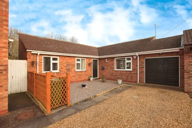 Barham Close, Peterborough, PE2, photo 1