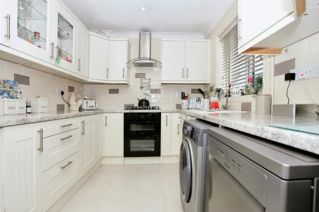 Barham Close, Peterborough, PE2, photo 2