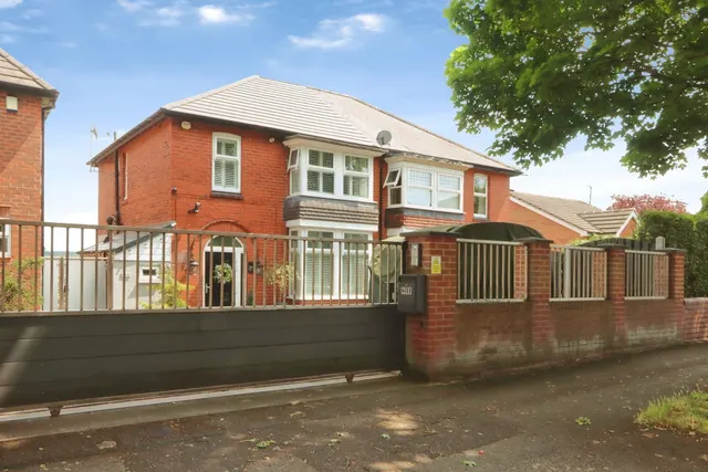 Broom Lane, Rotherham, South Yorkshire, S60, photo 1