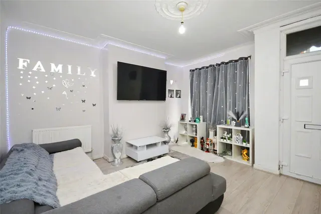 Highthorne View, Armley, LS12, photo 2