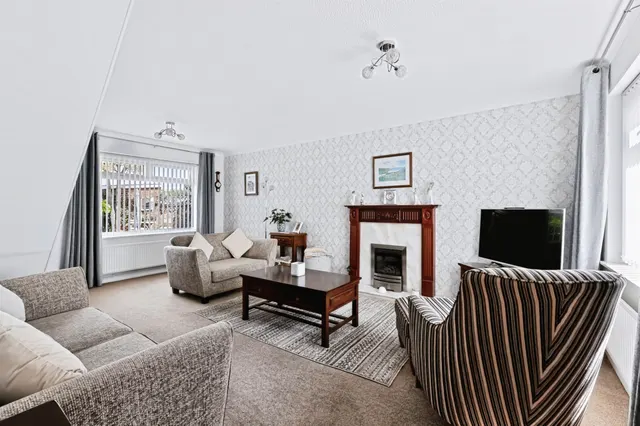 Cottingham Drive, Moulton, NN3, photo 2
