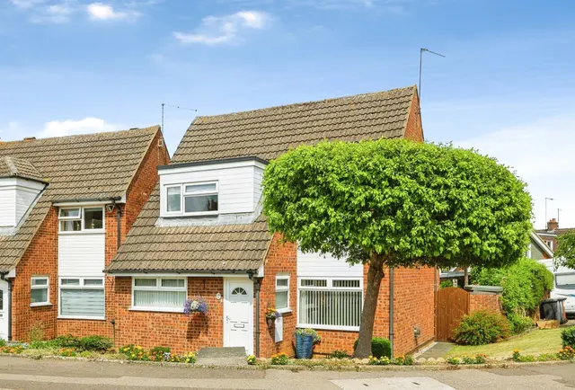 Cottingham Drive, Moulton, NN3, photo 1