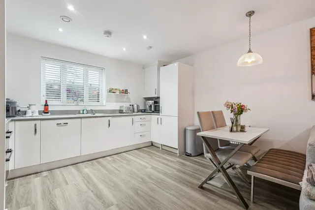 Photo 3 — Flat 2, Jersey Court Milk Churn Way, Knebworth, Woolmer Green, SG3 6FJ
