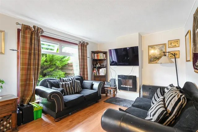 Photo 2 — Rowan Road, Cumbernauld, Glasgow, North Lanarkshire, G67