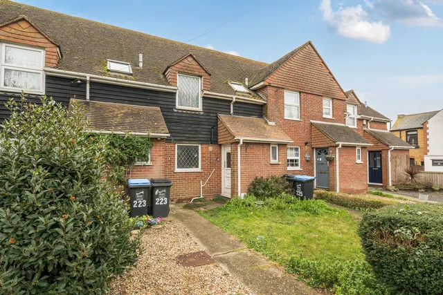 Canterbury Road, Birchington, photo 1