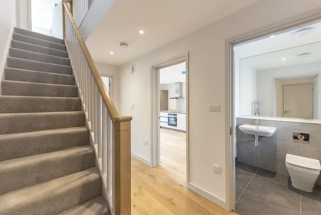 Denham Way, Denham Fees Apply, UB9, photo 3