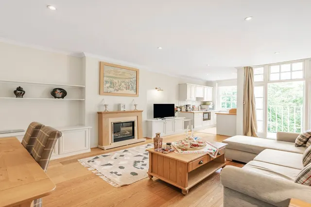 Photo 2 — Elm Tree Road, London, NW8