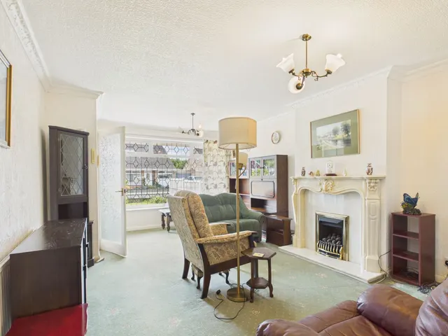 The Downs, Silverdale, NG11, photo 3