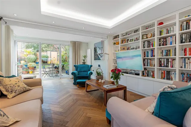 Kidbrooke Park Road, Blackheath, photo 2