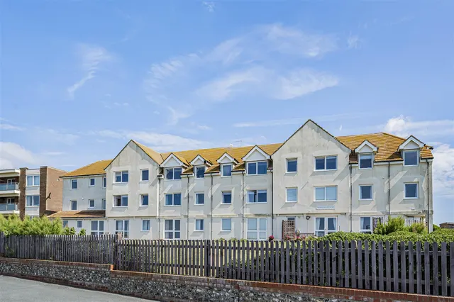 Marine Parade, Seaford, photo 1