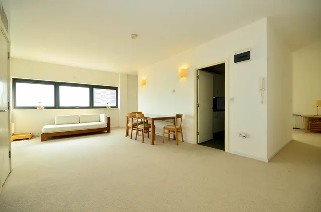 24 Opus Studios, 214 Plaistow Road, London, photo 1