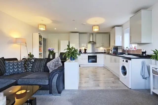Huxley Drive, Alresford, SO24, photo 2