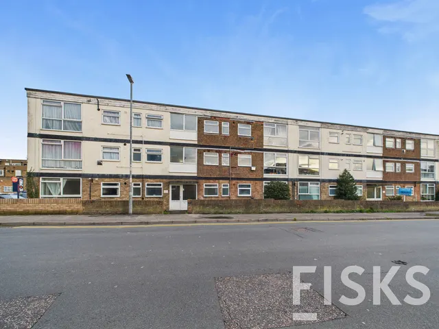 Castle Lane, Benfleet, SS7, photo 2