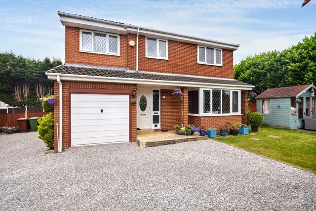 Potovens Lane, Lofthouse, WF3, photo 1