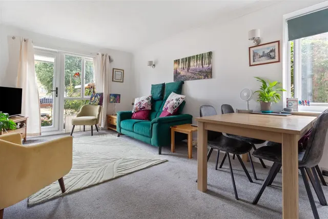 Photo 3 — Broadwater Street East, Worthing