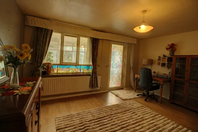 Leopold Way, Blackburn, BB2, photo 3