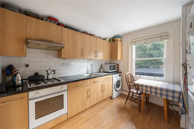 Photo 3 — Nelgarde Road, London, SE6