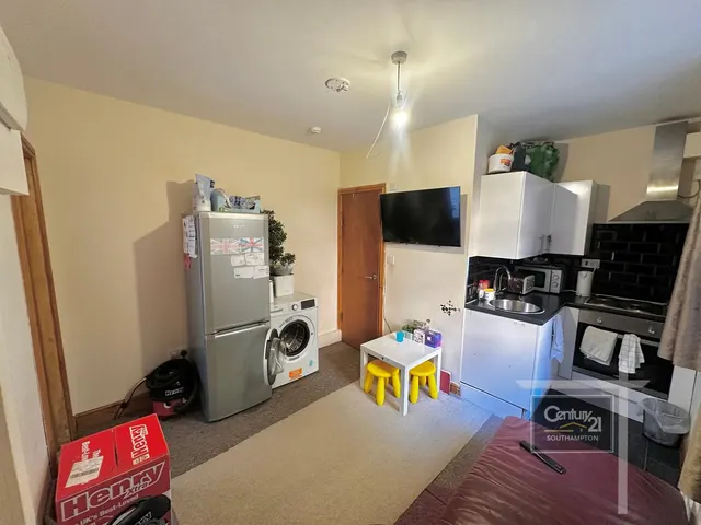 Wordsworth Road, 5ly, SO15, photo 2