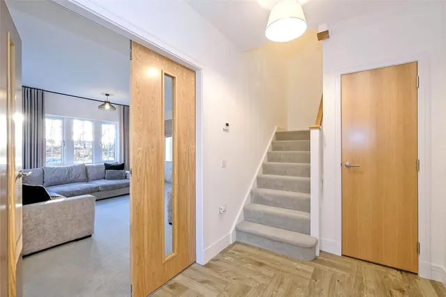 West Craigbank Crescent, Cults, AB15, photo 3