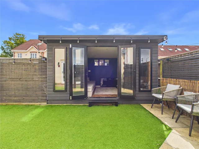 Bridgwater Road, Bristol, BS13, photo 2
