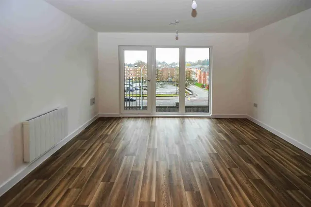 Photo 2 — Washington Apartments, 5 Lexington Gardens, Birmingham, West Midlands, B15 2DR
