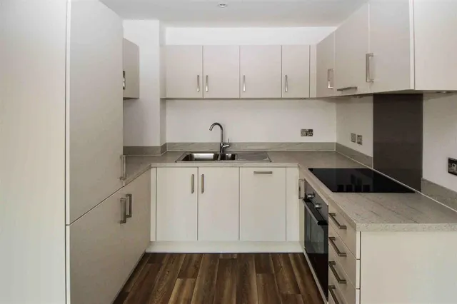 Photo 3 — Washington Apartments, 5 Lexington Gardens, Birmingham, West Midlands, B15 2DR