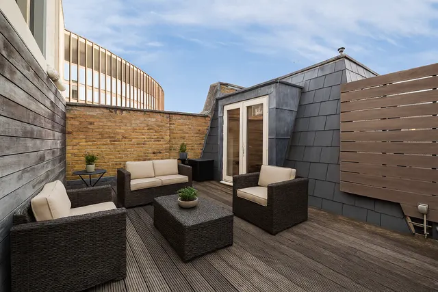 Martin Lane, London, EC4R, photo 1
