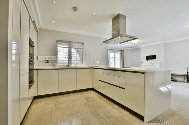 Photo 2 — Brockley Square, Wilmslow, Cheshire, SK9