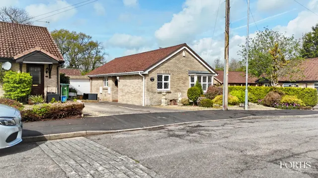 Nant Y Dowlais, Cardiff, CF5, photo 1