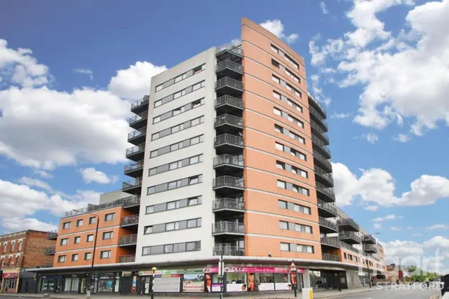 Forest Lane, London, E15, photo 1
