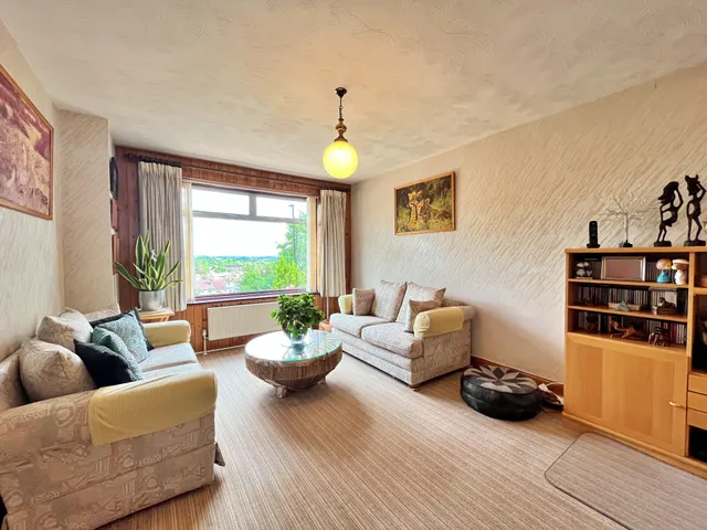 Whitton Avenue East, Greenford, UB6, photo 2