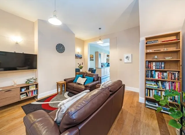 Dunford Road, Holloway, N7, photo 2