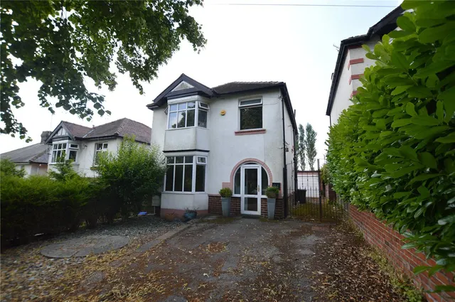 Brooklands Crescent, Sheffield, S10, photo 1