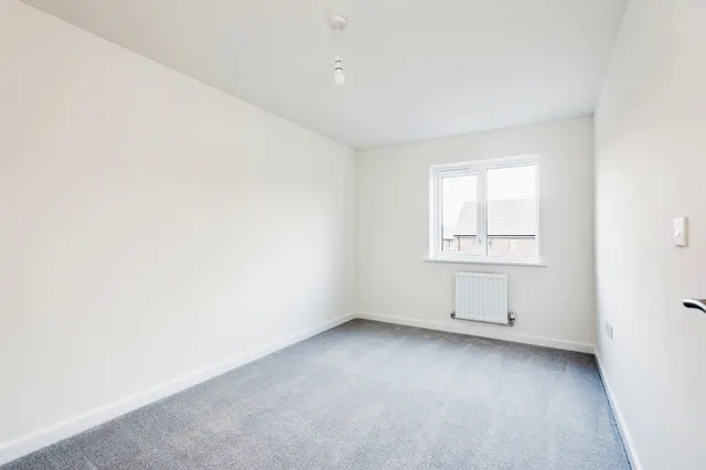 Lay Road, Highworth, SN6, photo 3