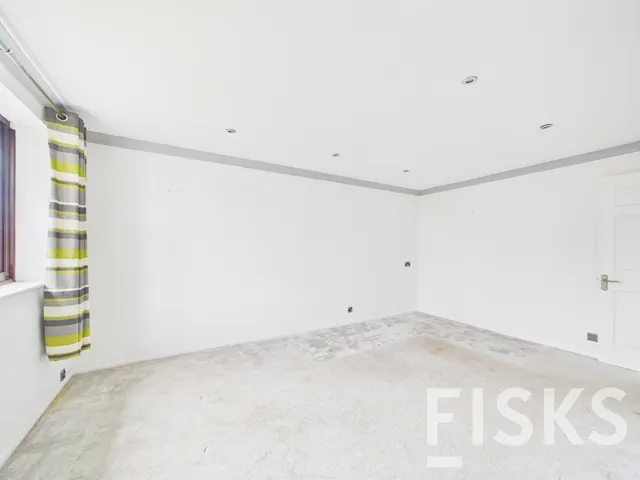 London Road, Benfleet, SS7, photo 3