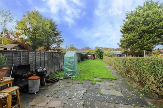 Photo 3 — Harvey Road, Hillingdon, UB10