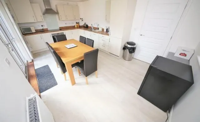 Alwoodley Close, Stanford-le-hope, SS17, photo 3