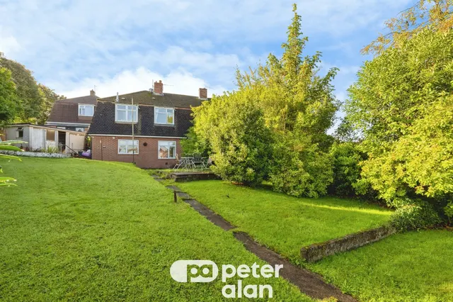 Caederwen Road, Neath, SA11, photo 1