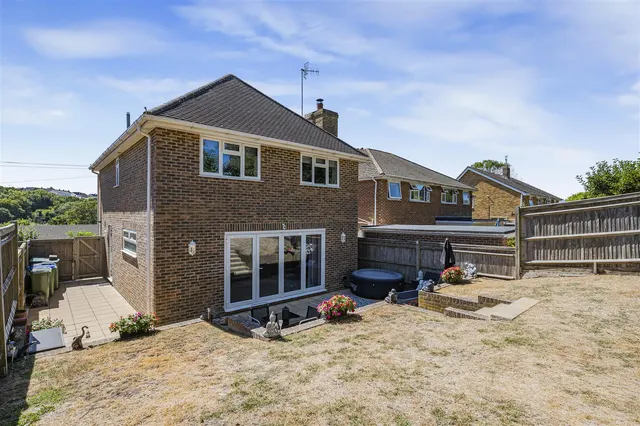 Wellington Road, Newhaven, photo 1