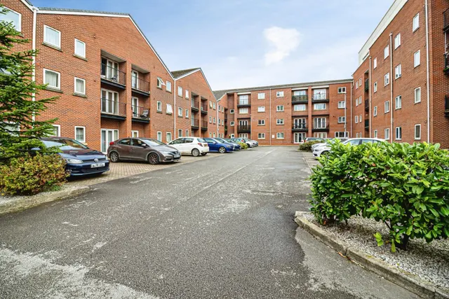 Hessel Street, Salford, M50, photo 1