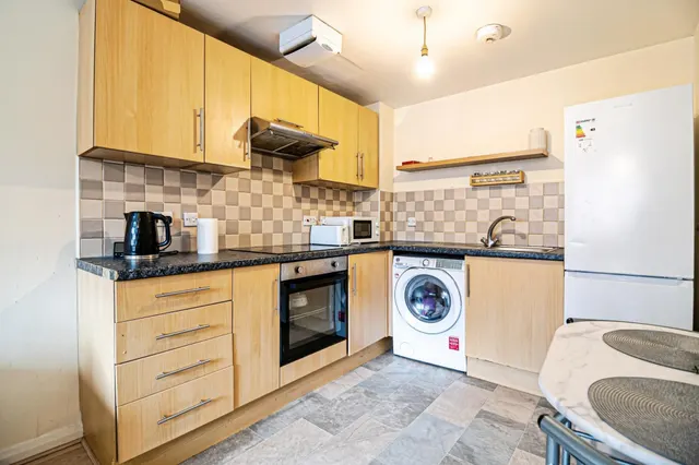 Hessel Street, Salford, M50, photo 3