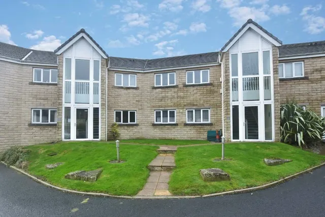 Roman Road, Blackburn, BB1, photo 1