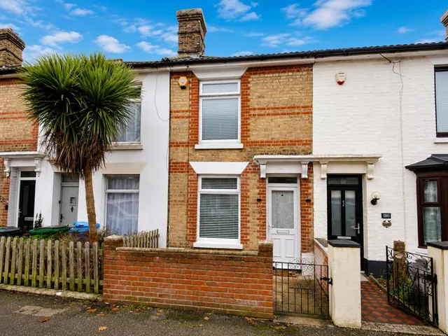 Grecian Street, Maidstone, photo 1