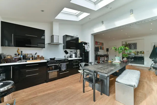 Photo 3 — 20 Elmbrook Road, Sutton