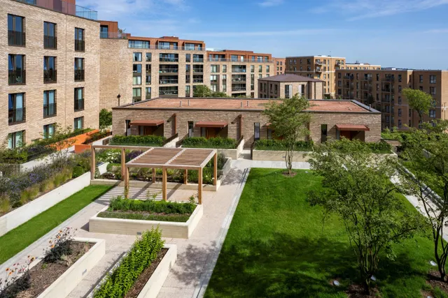 Photo 3 — Plot 11 Mews House Inglis Way, London...