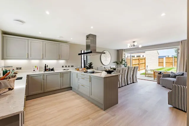 Ampney Meadows, Down Ampney, GL7, photo 2
