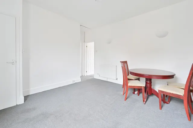 Harrow, HA2, photo 2