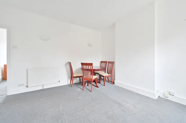 Harrow, HA2, photo 1