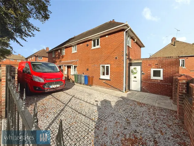 Haldene, Worsbrough, S70, photo 1